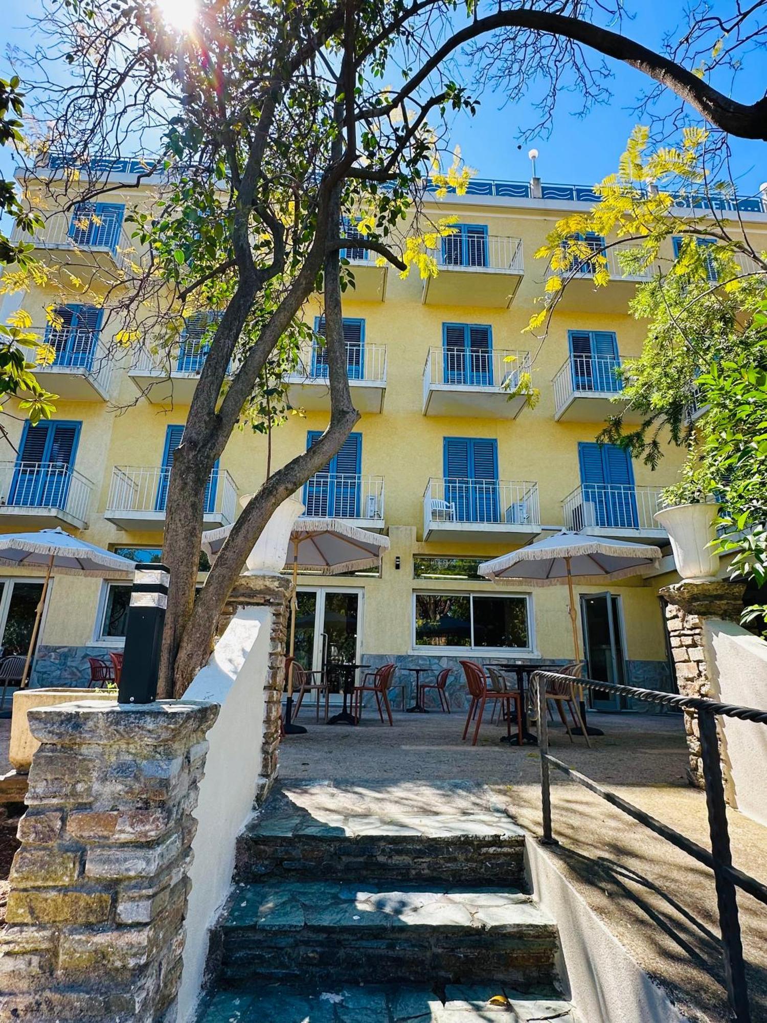 Hotel Castellu Lucciana  Exteriér fotografie